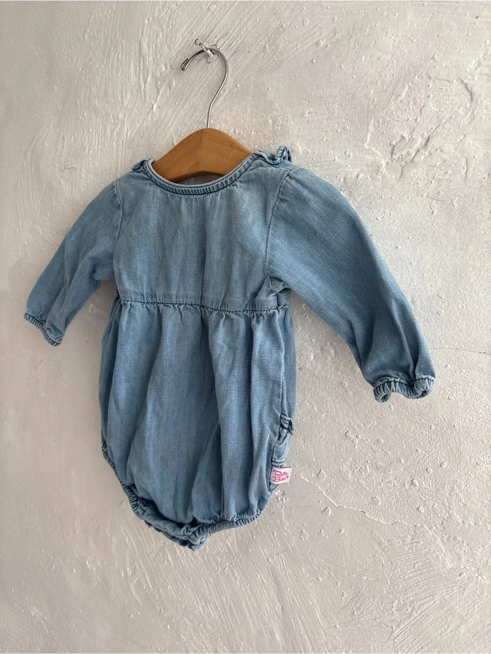 Ruffle butts 100% cotton bodysuit